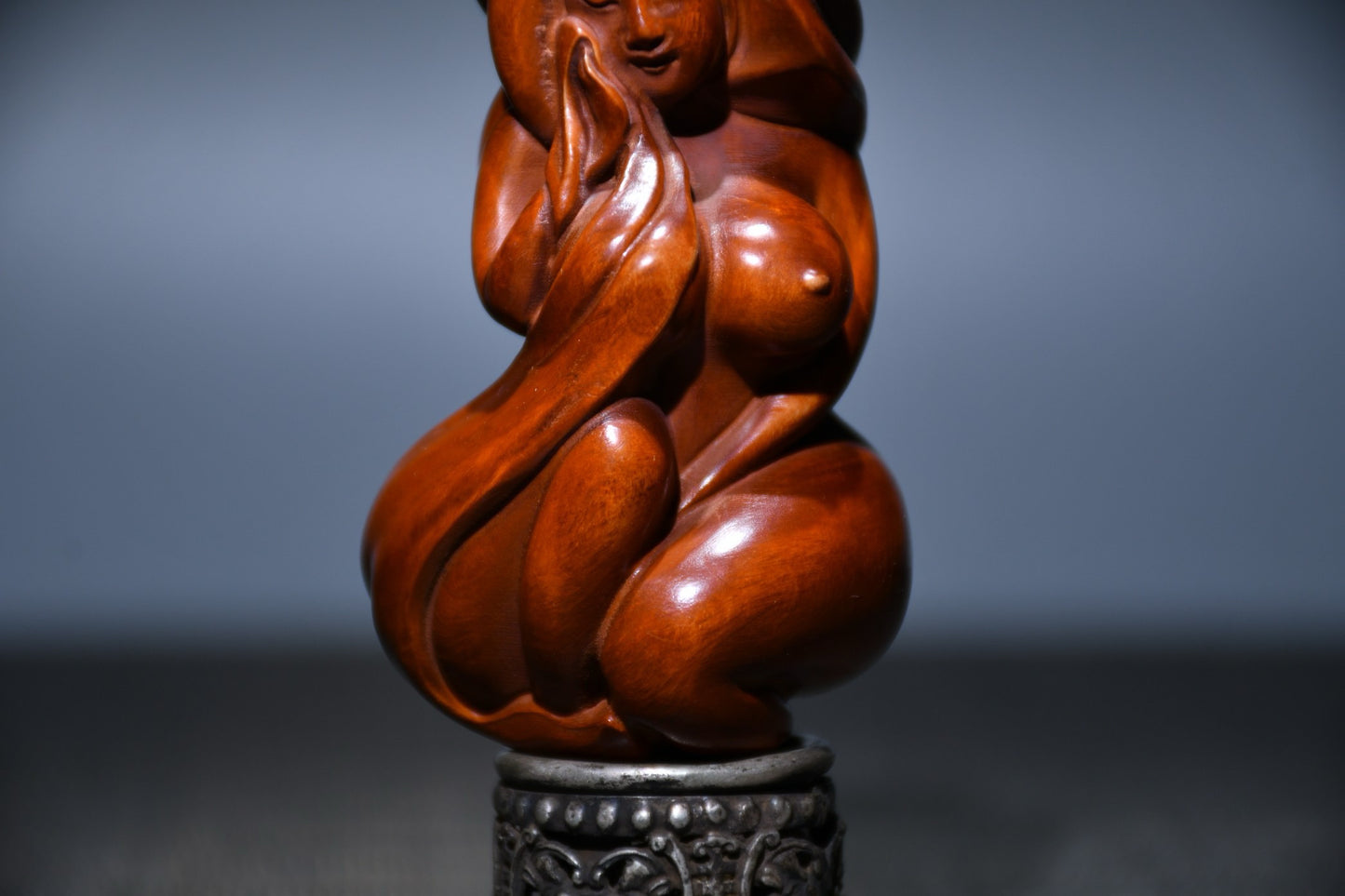 Small leaved boxwood carved female statue