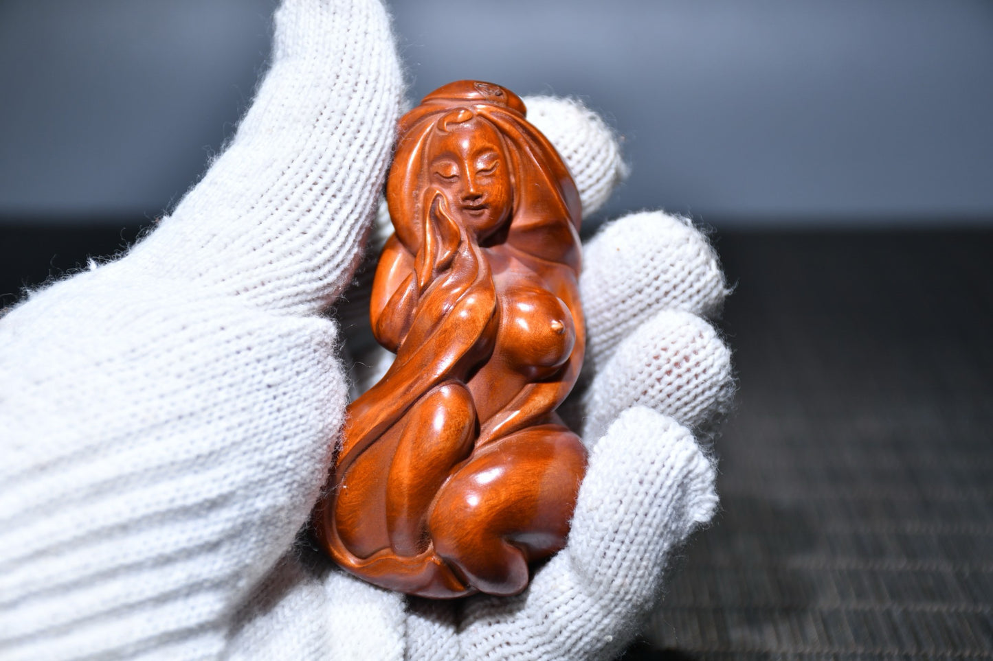 Small leaved boxwood carved female statue