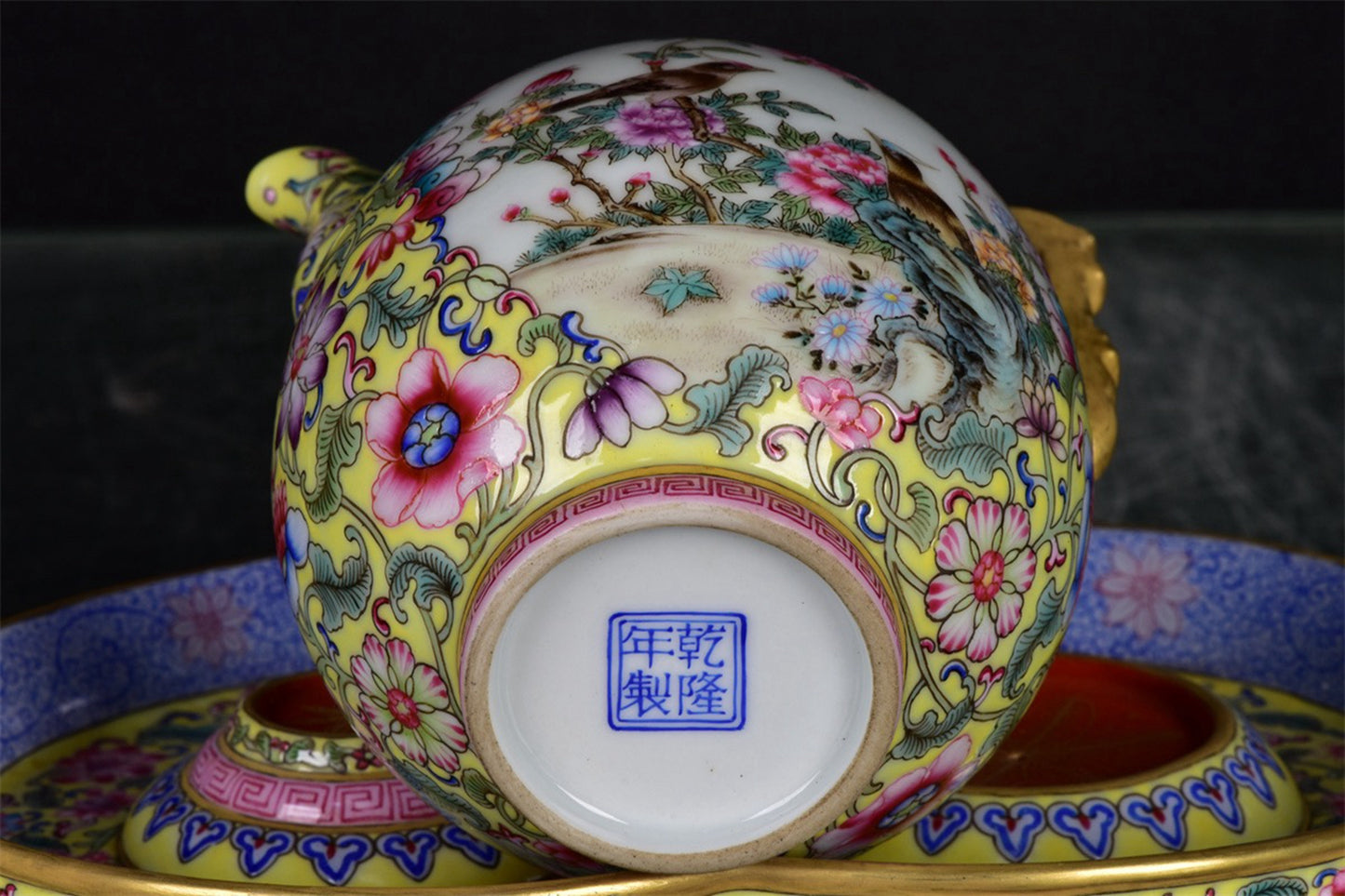 Chinese Antique Yellow Glazed Enamel Colored Pink Window Painted Gold Tea Set