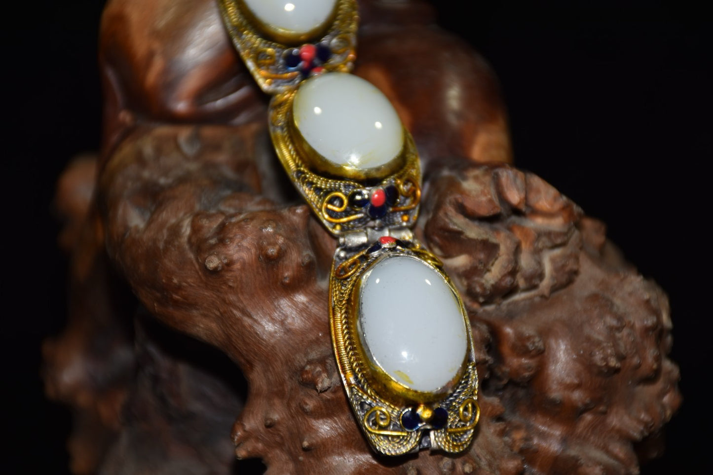 Chinese antique copper inlaid white jade gold-plated cloisonne bracelet