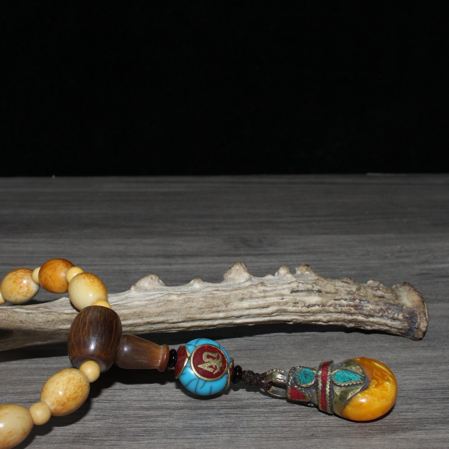 Chinese Antique Bull Horn Three way Green Pine Honey Wax Pendant Handheld Bracelet