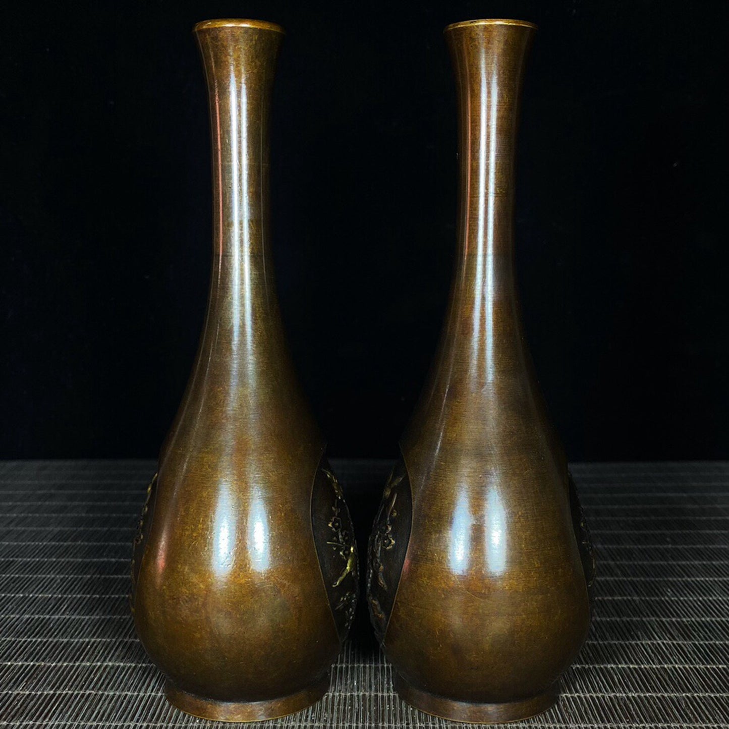 A pair of Chinese antique pure copper joyous eyebrow shaped vases