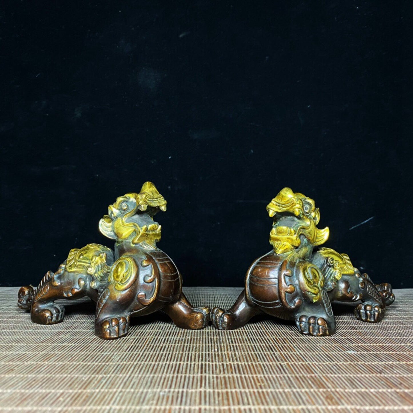A pair of Chinese antique pure copper pixiu