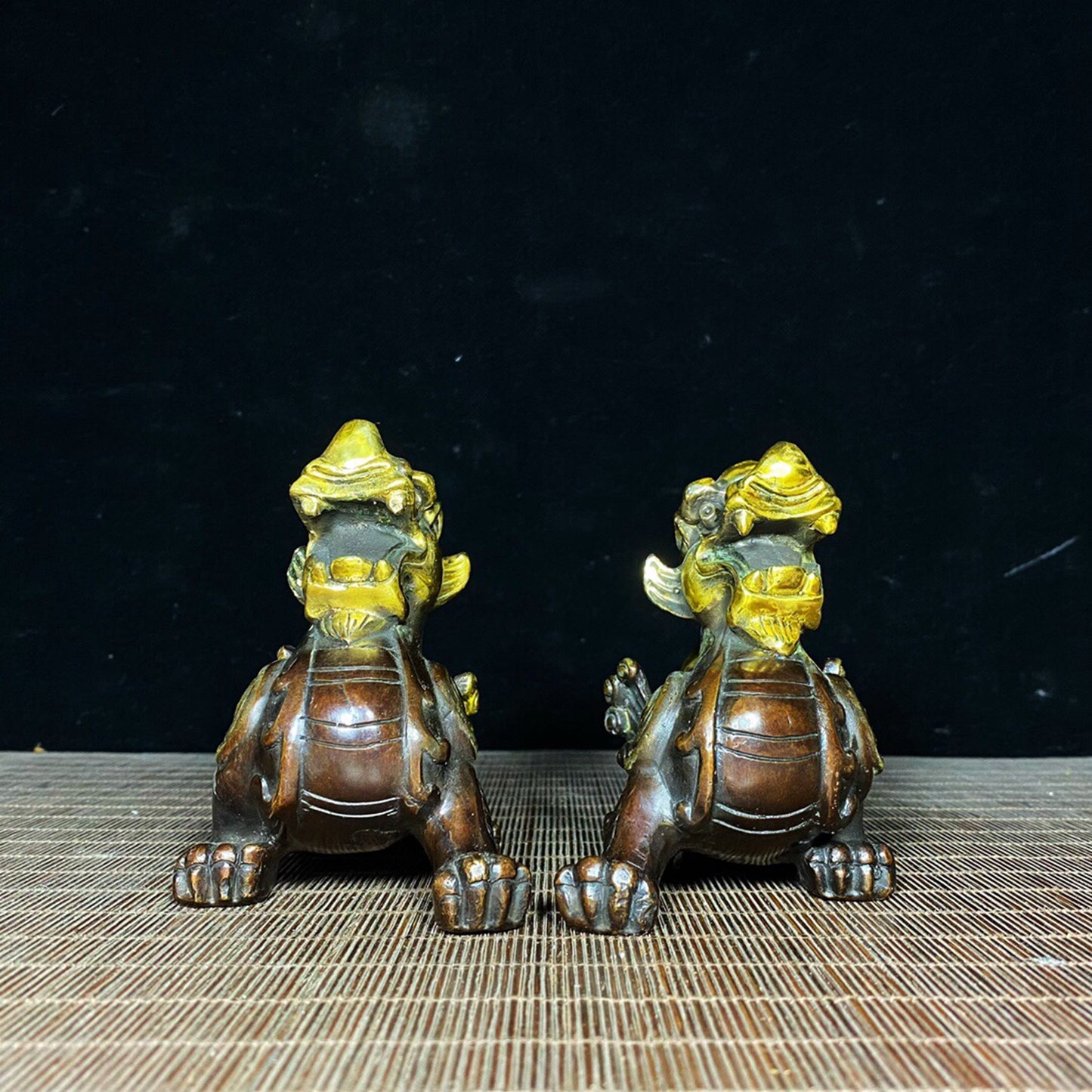 A pair of Chinese antique pure copper pixiu