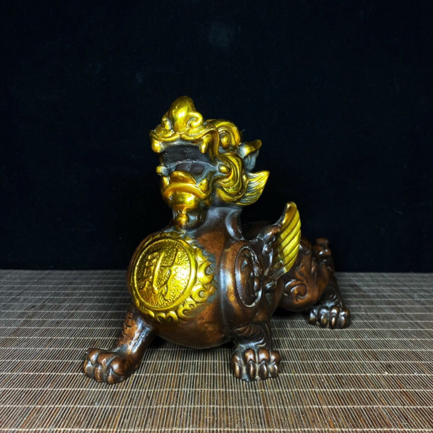 A pair of Chinese antique pure copper pixiu