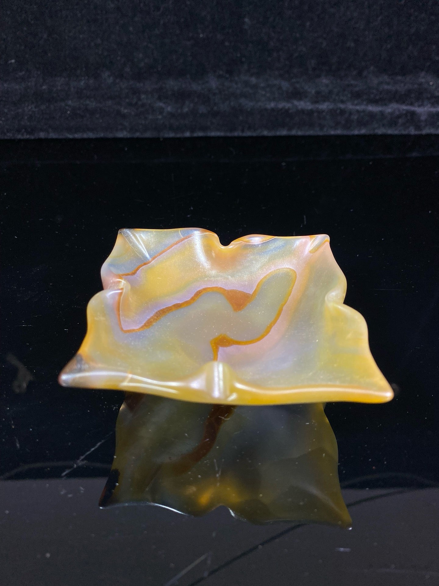 Chinese antique agate lace shaped small cup pen wash