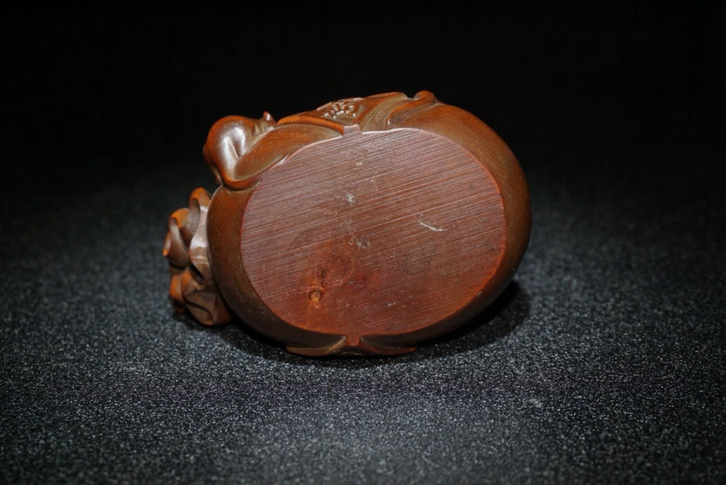 Huangyangmu finely carved golden kangaroo