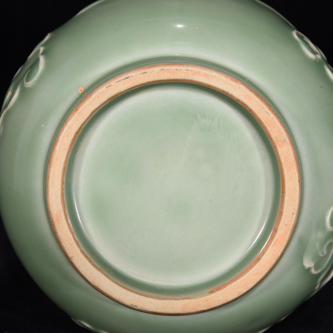 Longquan glazed relief phoenix patterned vase