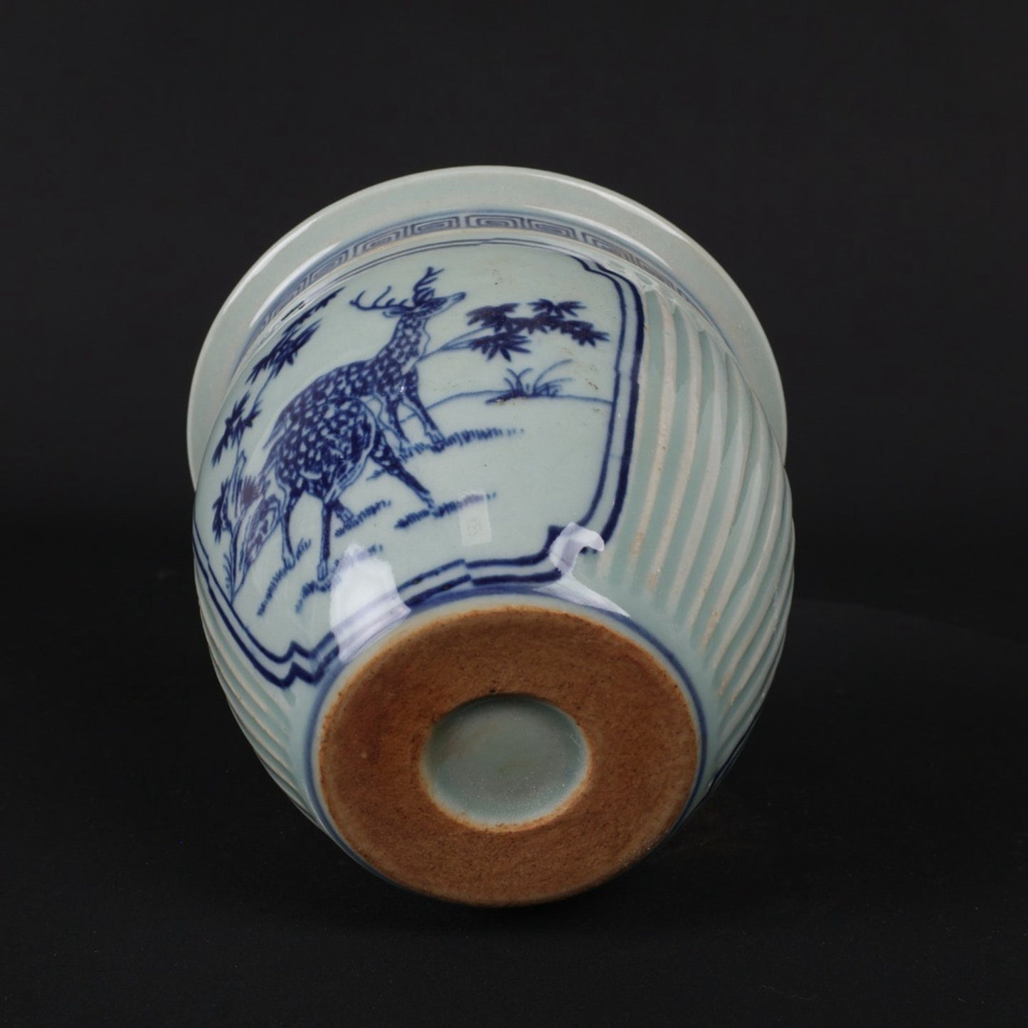 Blue and white double deer patterned small jar