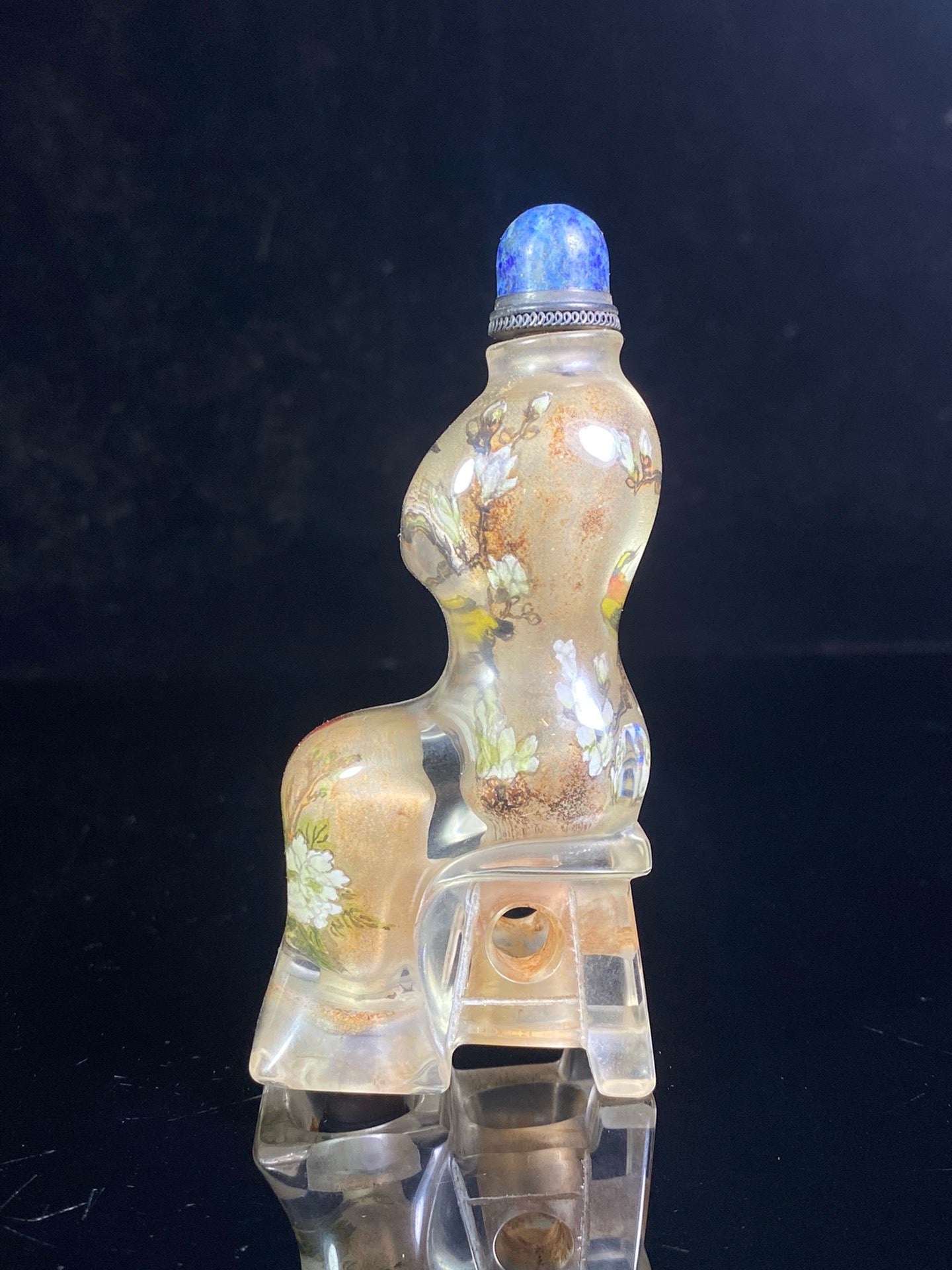 Chinese antique women's painted snuff bottle