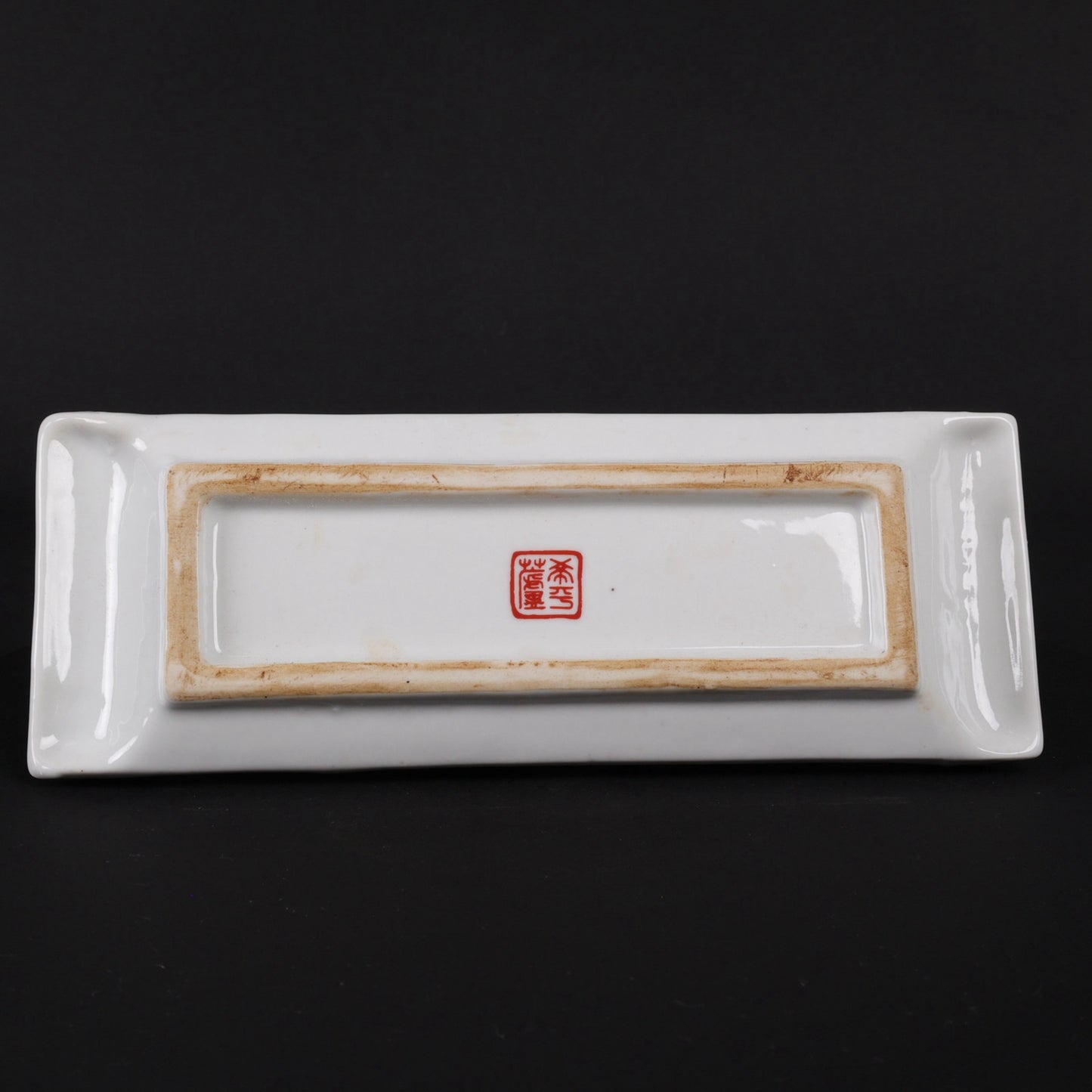 Pink snow patterned long plate