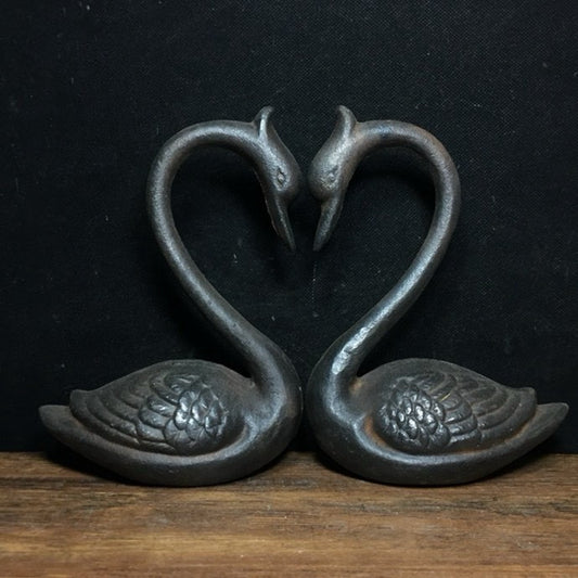 Pure iron swan ornament