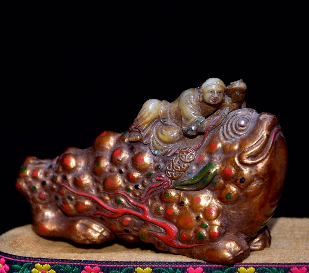 Shoushan Stone "Liu Hai Xi Jin Chan" Ornament