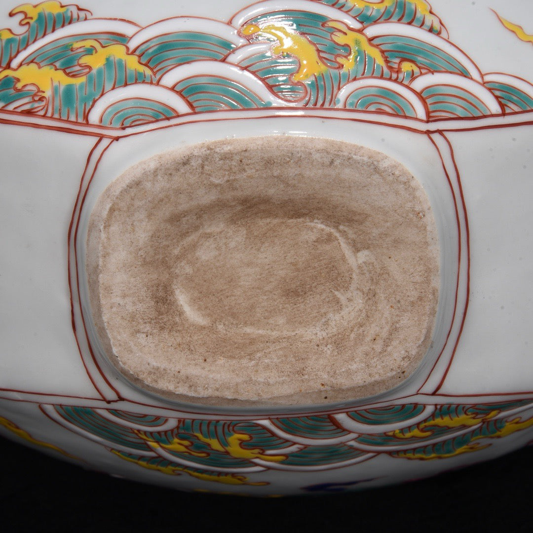 Dragon patterned double ear flat gourd bottle