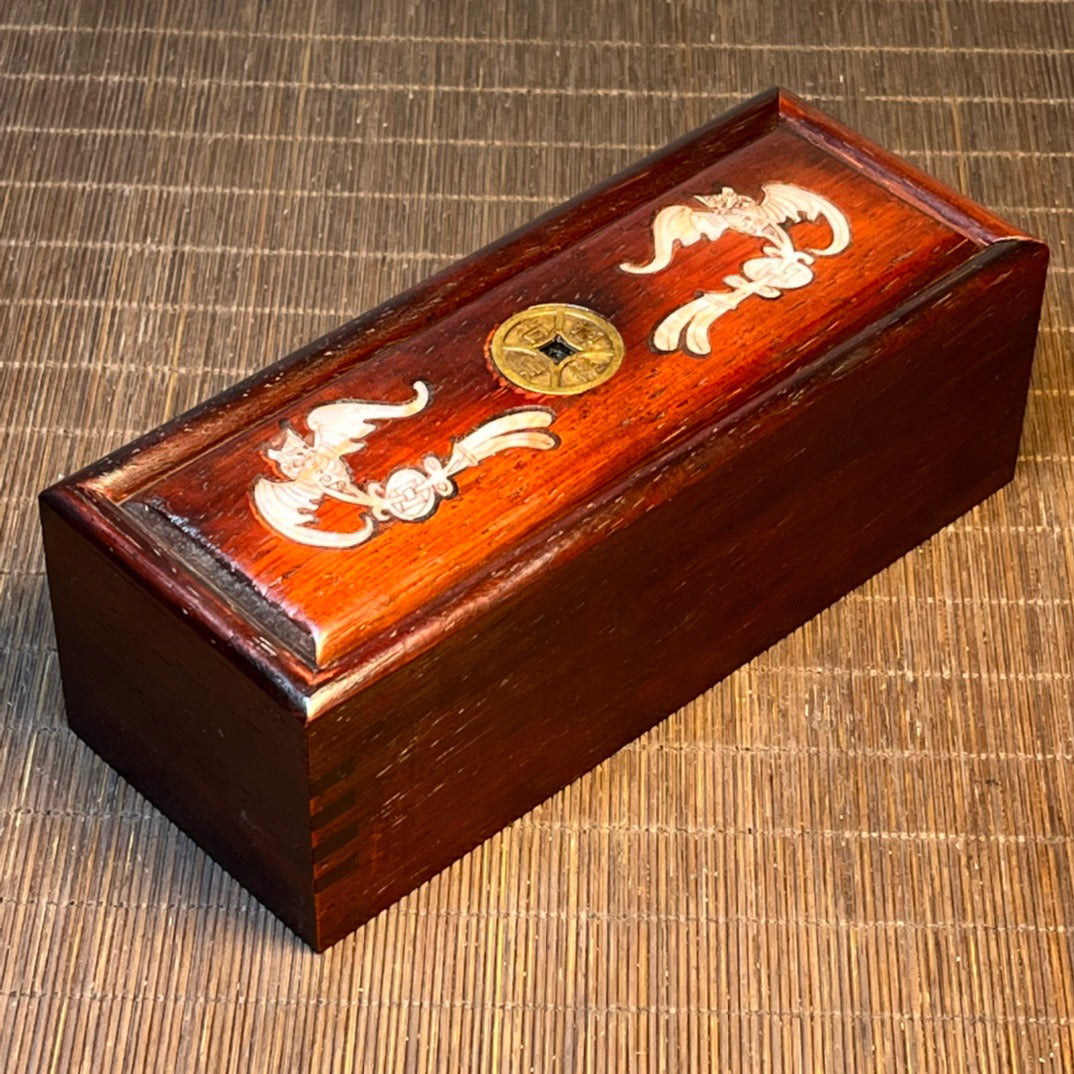 Ancient Chinese blood sandalwood inlaid with shell carving rectangular storage box, jewelry box
