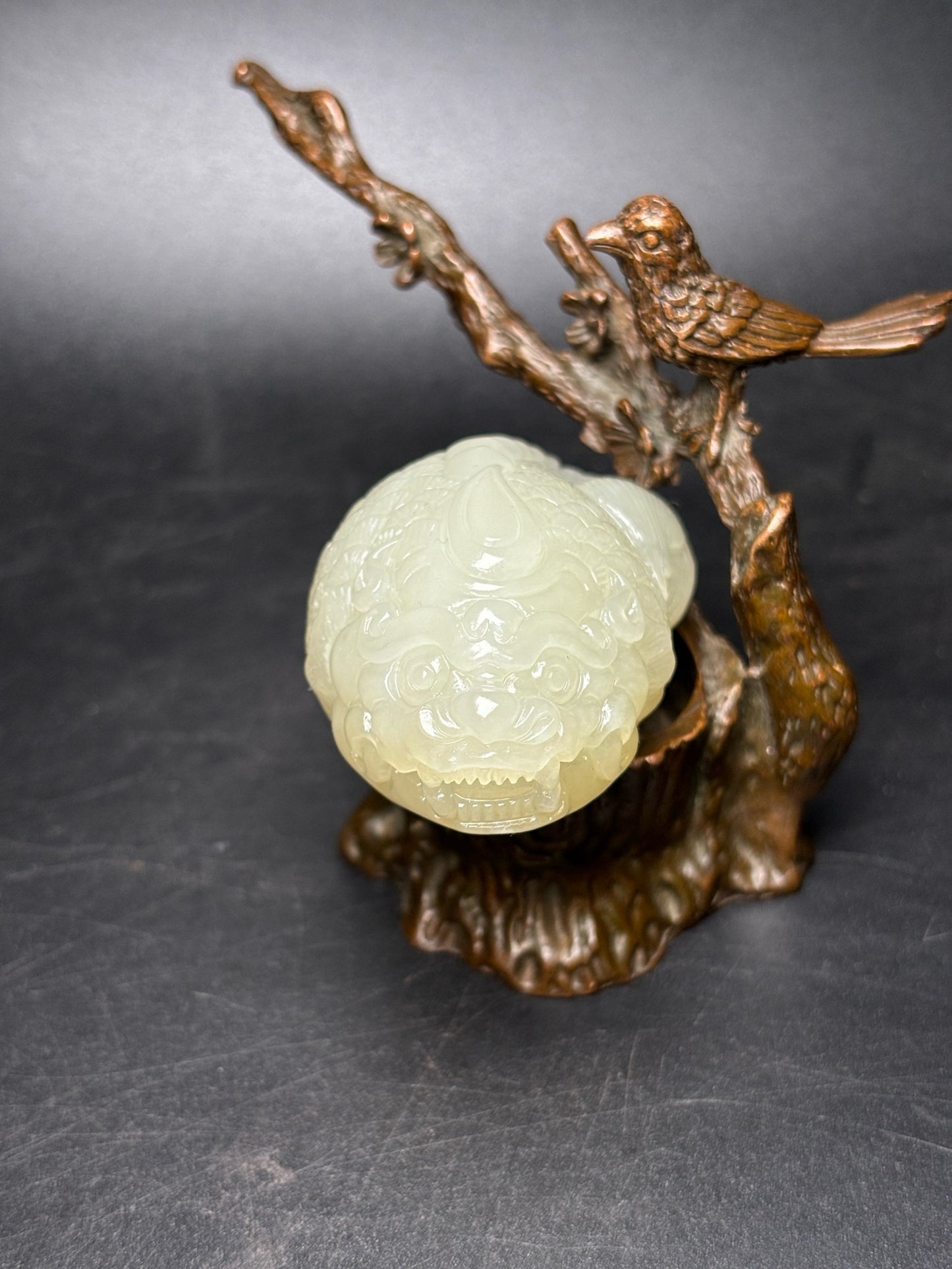 Chinese antique exquisite Hetian jade pendant