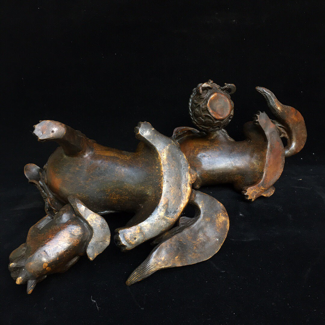 Chinese antique pure copper lion