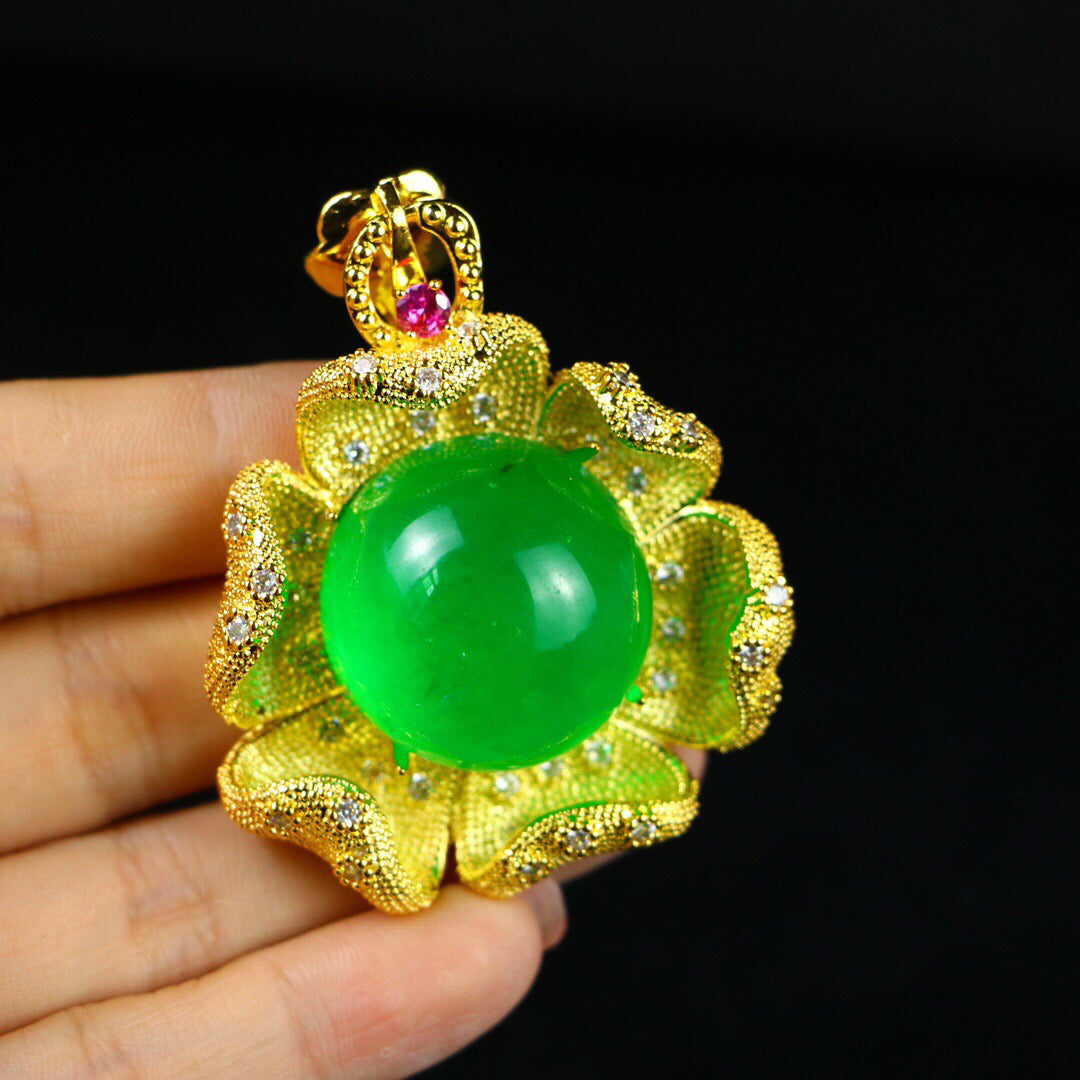 Chinese antique high ice pendant