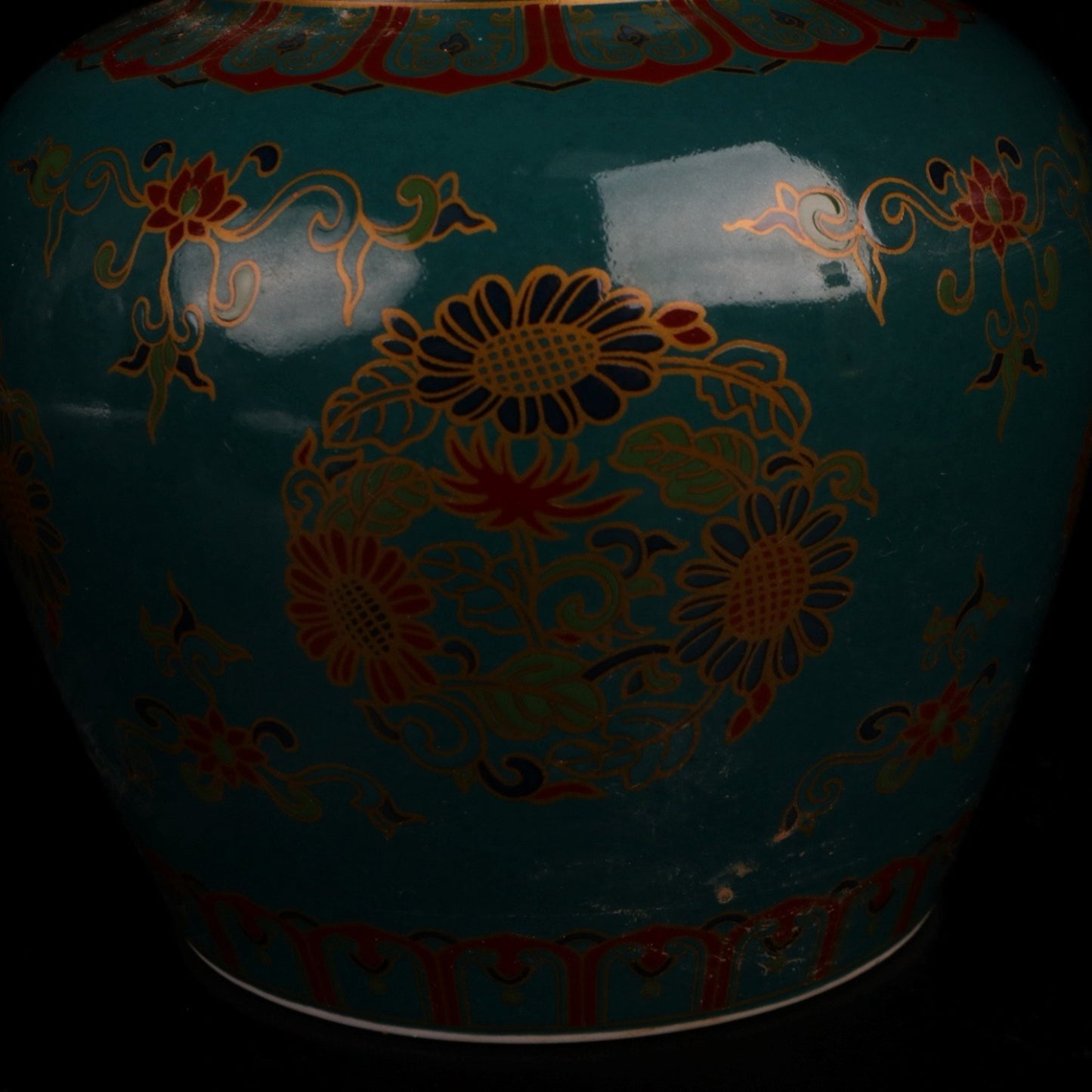 Lake Blue Glazed Pink Flower Pattern Skybone Jar