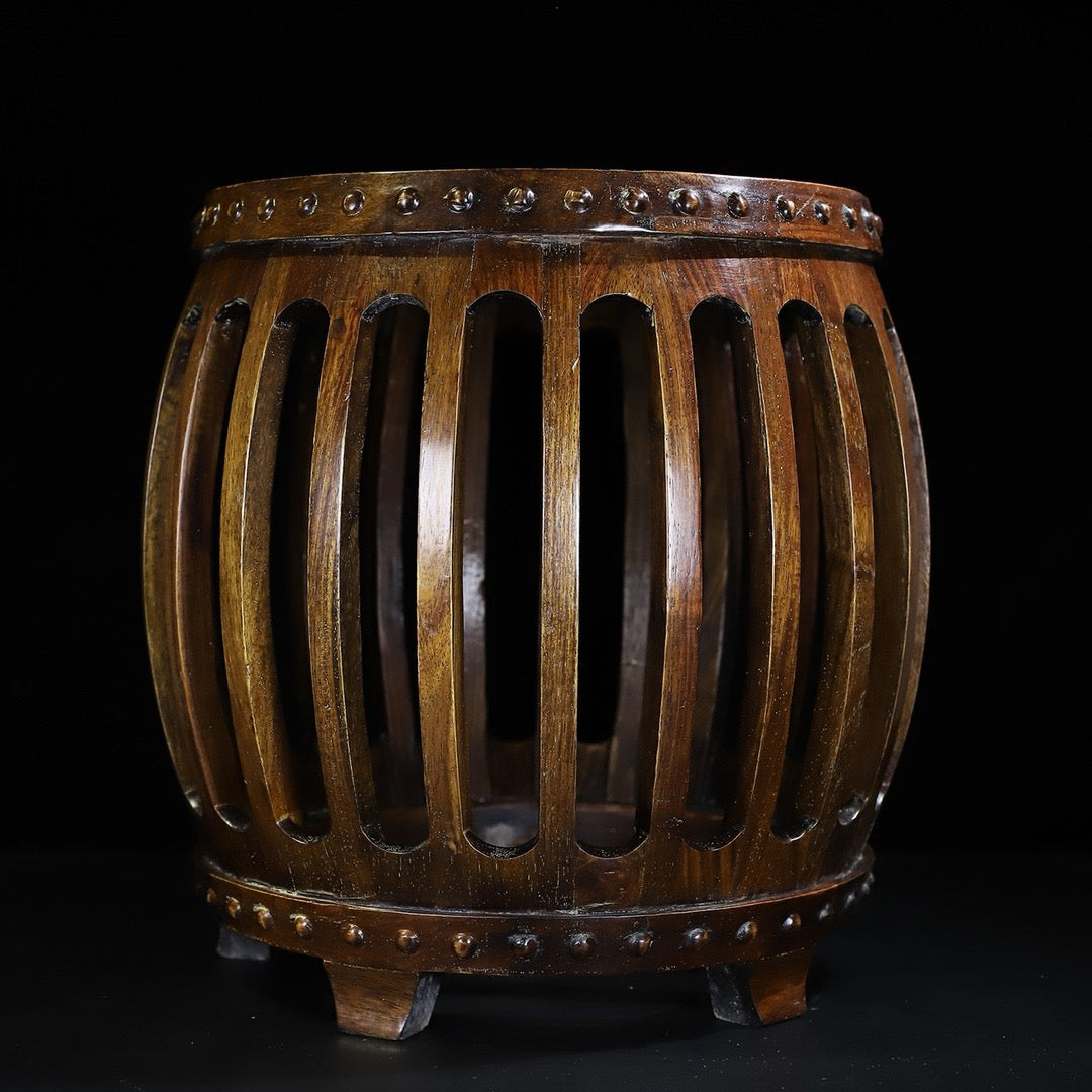 A pair of rosewood inlaid shell drum stools, round stools, and guzheng stools