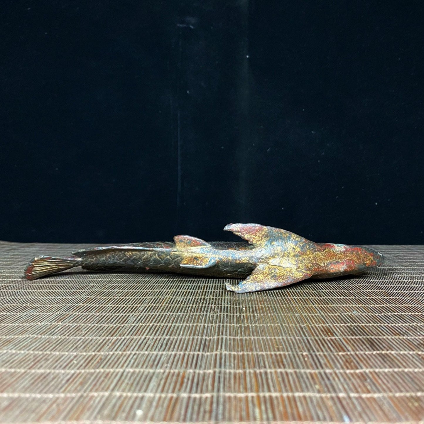 Old copper tire mud gold dragon fish