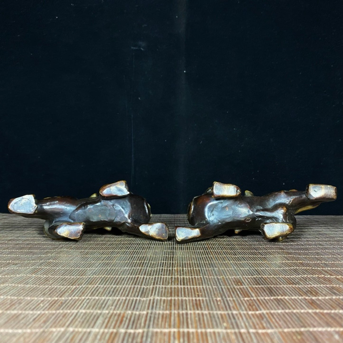 A pair of pure copper gilded Ruyi Pixiu