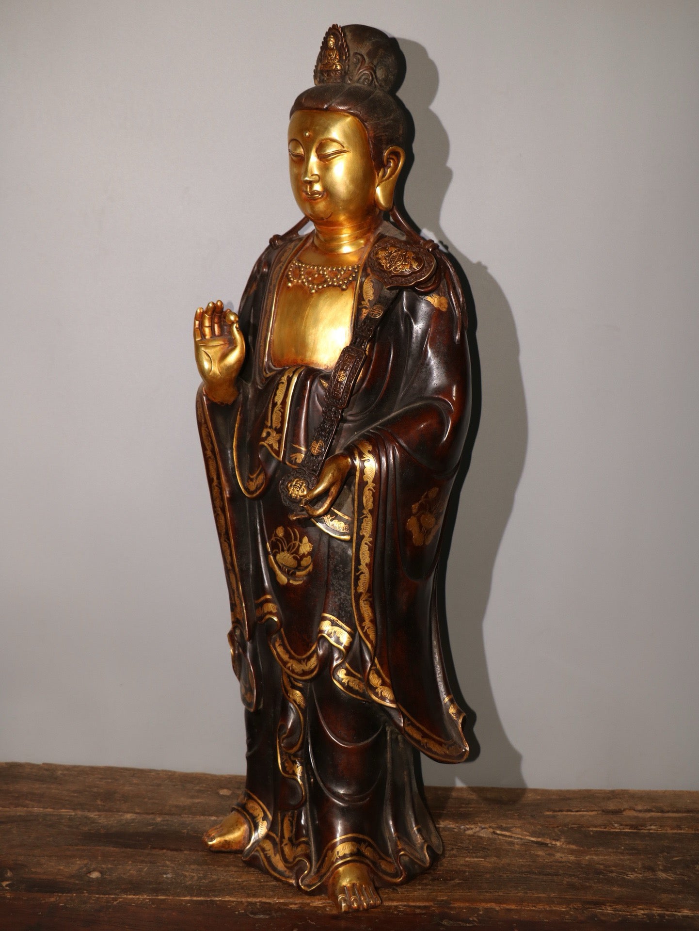 A Purple Copper Plated True Gold Buddha Statue of Ruyi Guanyin Bodhisattva