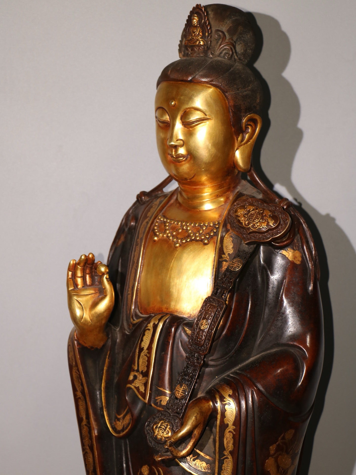 A Purple Copper Plated True Gold Buddha Statue of Ruyi Guanyin Bodhisattva