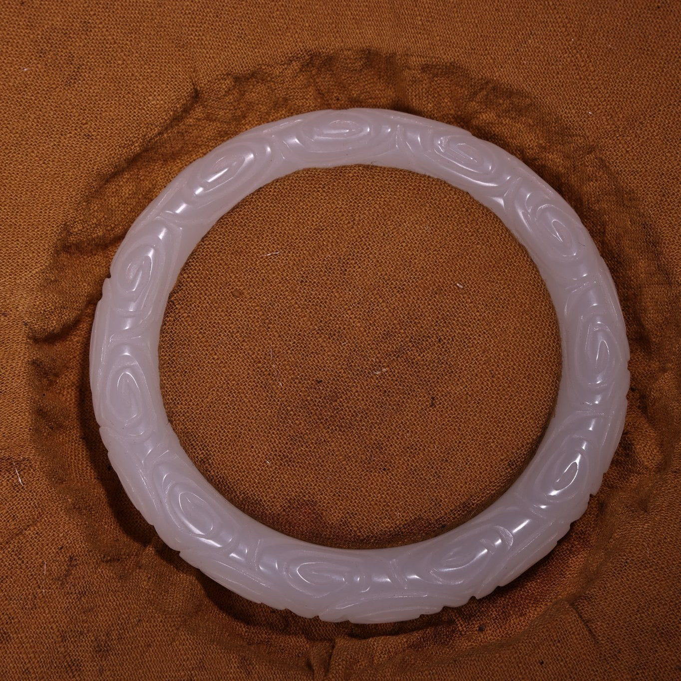 Chinese Antique Carved Xiangyun White Jade Bracelet