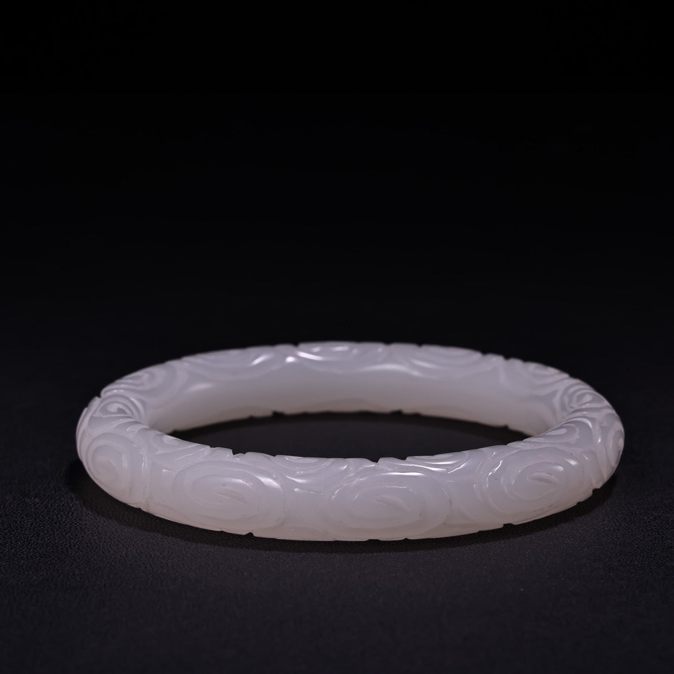 Chinese Antique Carved Xiangyun White Jade Bracelet