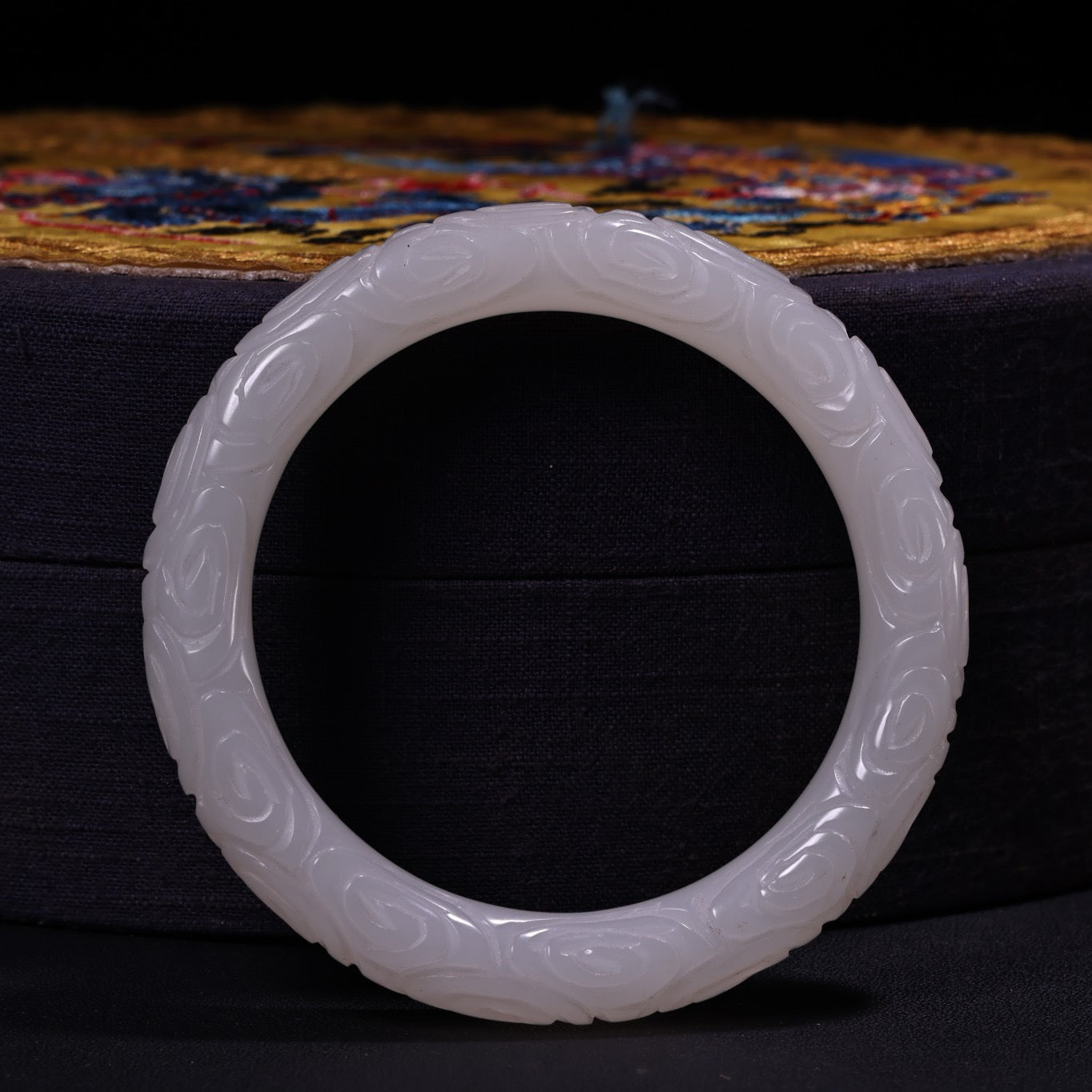 Chinese Antique Carved Xiangyun White Jade Bracelet