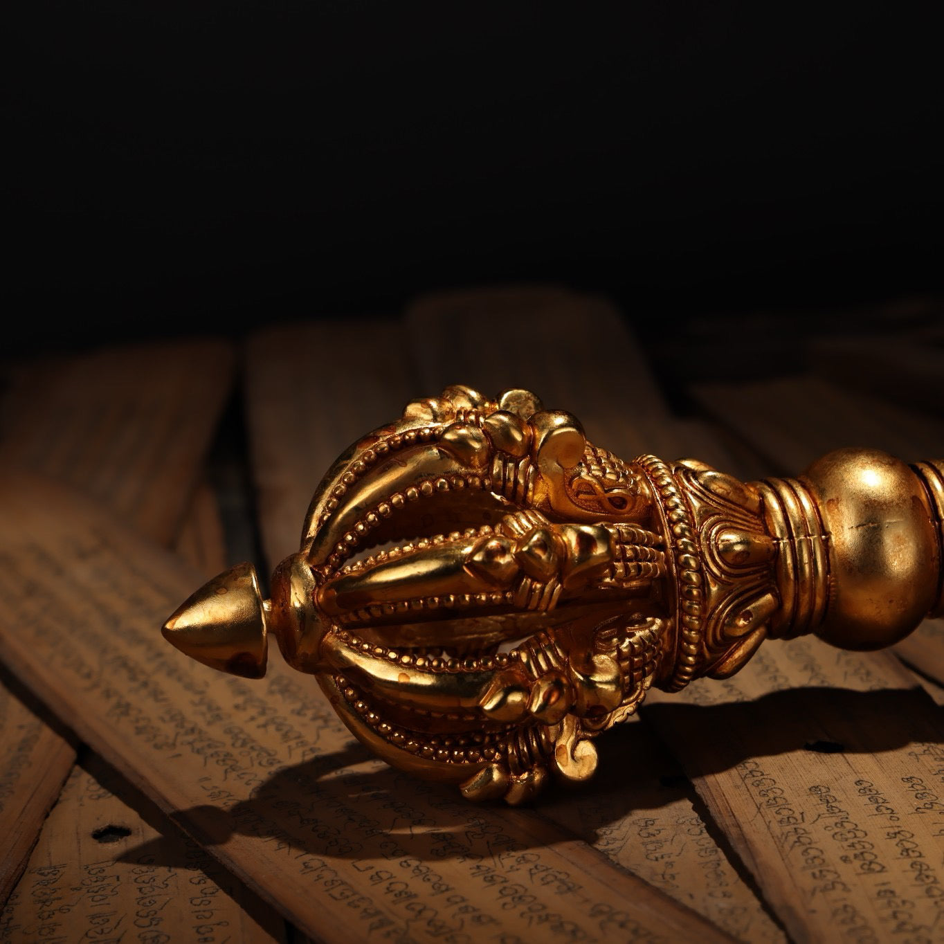 Chinese antique pure copper gilded nine legged multi hero demon slaying pestle and magic tool