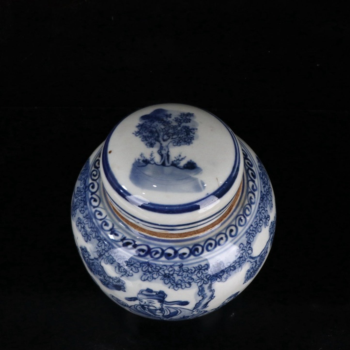 Ceramic blue and white three star patterned lid jar