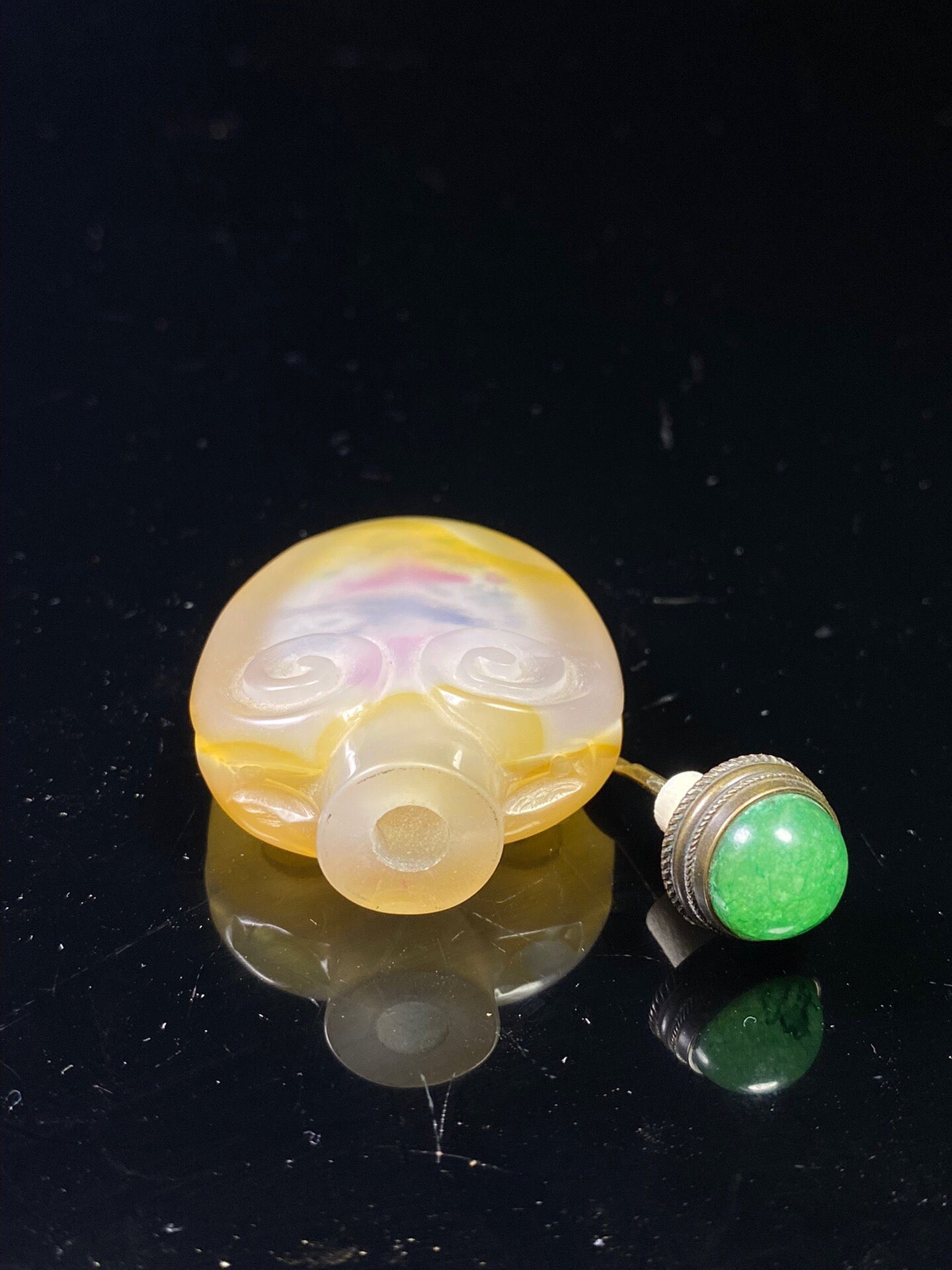 Chinese antique agate carved Ru Yi Nei painted snuff bottle