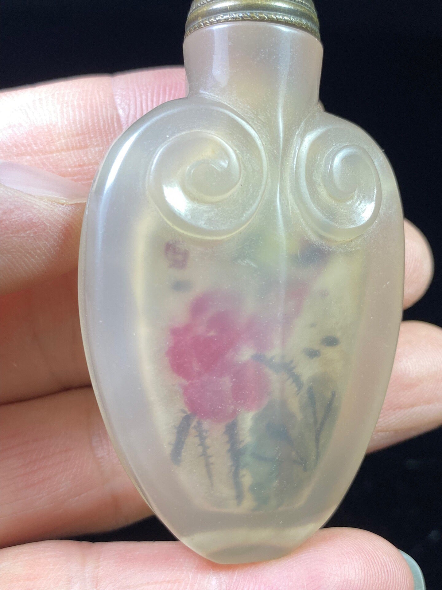 Chinese antique agate carved Ruyi Nei painted snuff bottle