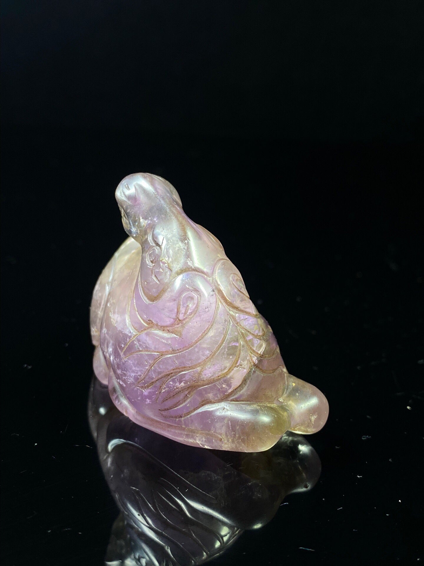 Chinese antique crystal horse shaped snuff bottle