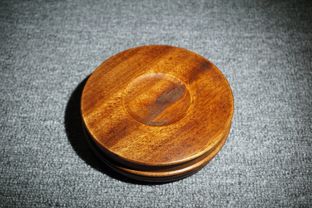 Pear wood round jewelry box