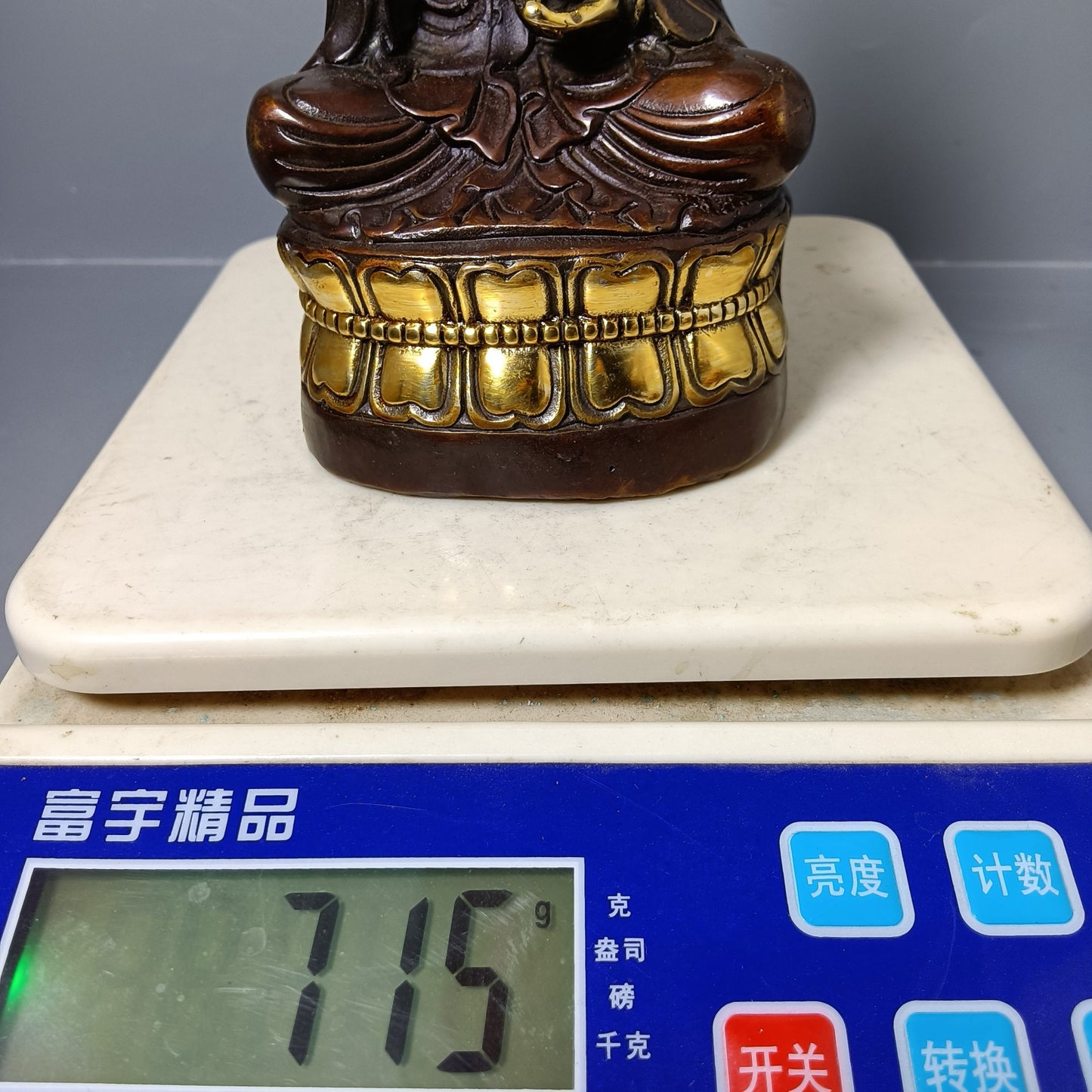 Chinese antique pure copper Guanyin ornaments