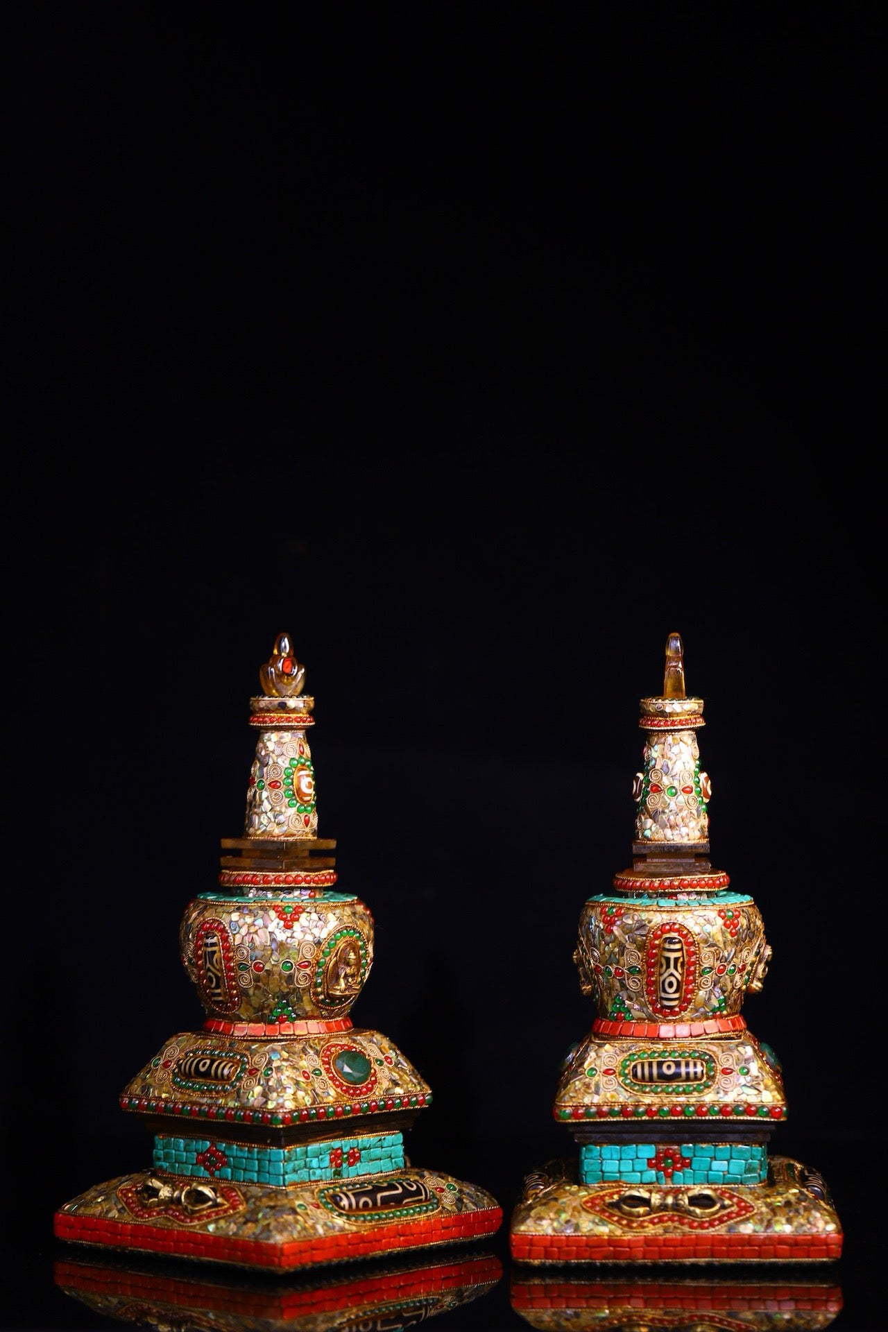 Crystal carving, inlaid with heavenly beads, gemstone Shakyamuni Buddha Pagoda