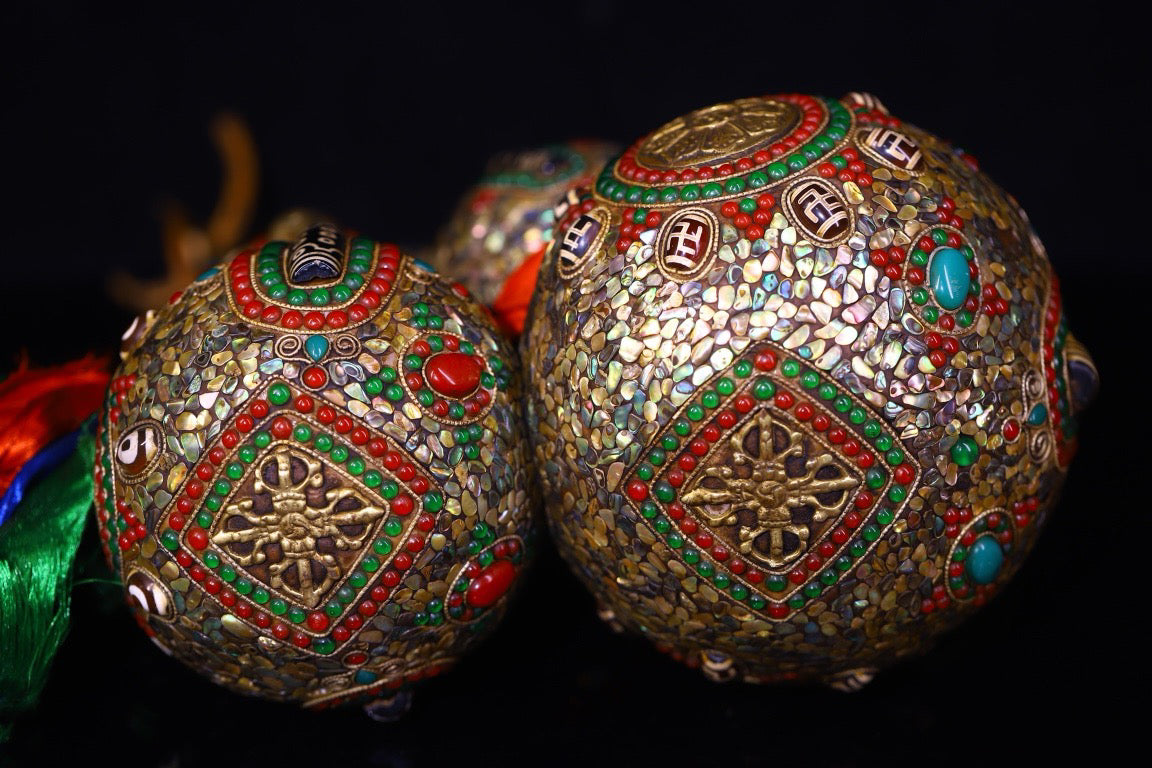 Natural gourd handmade inlaid with heavenly beads