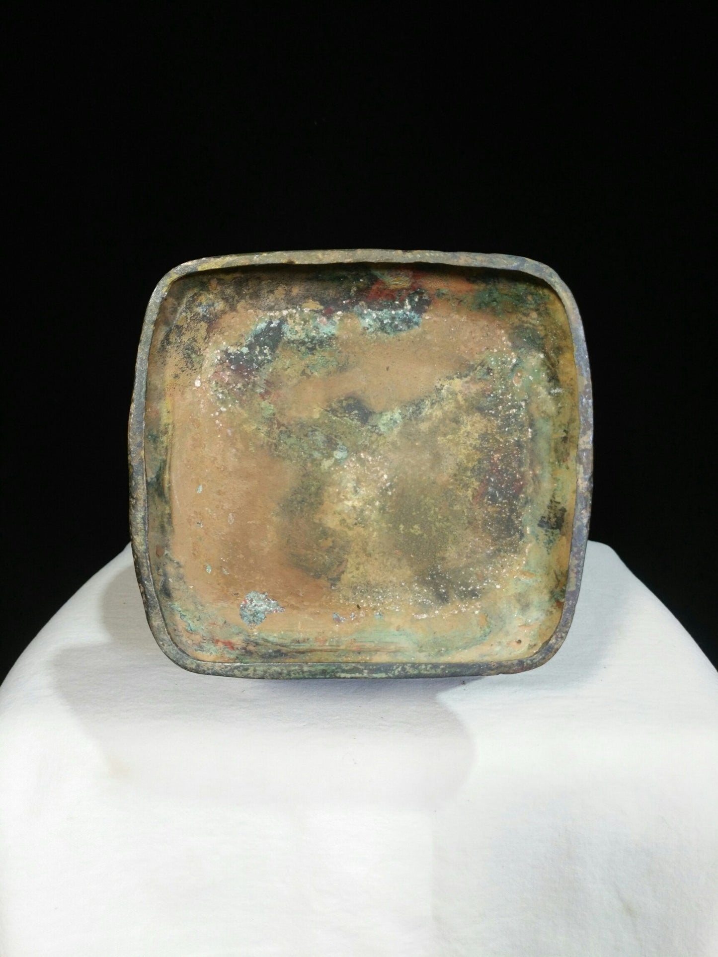 Bronze vessels and pots