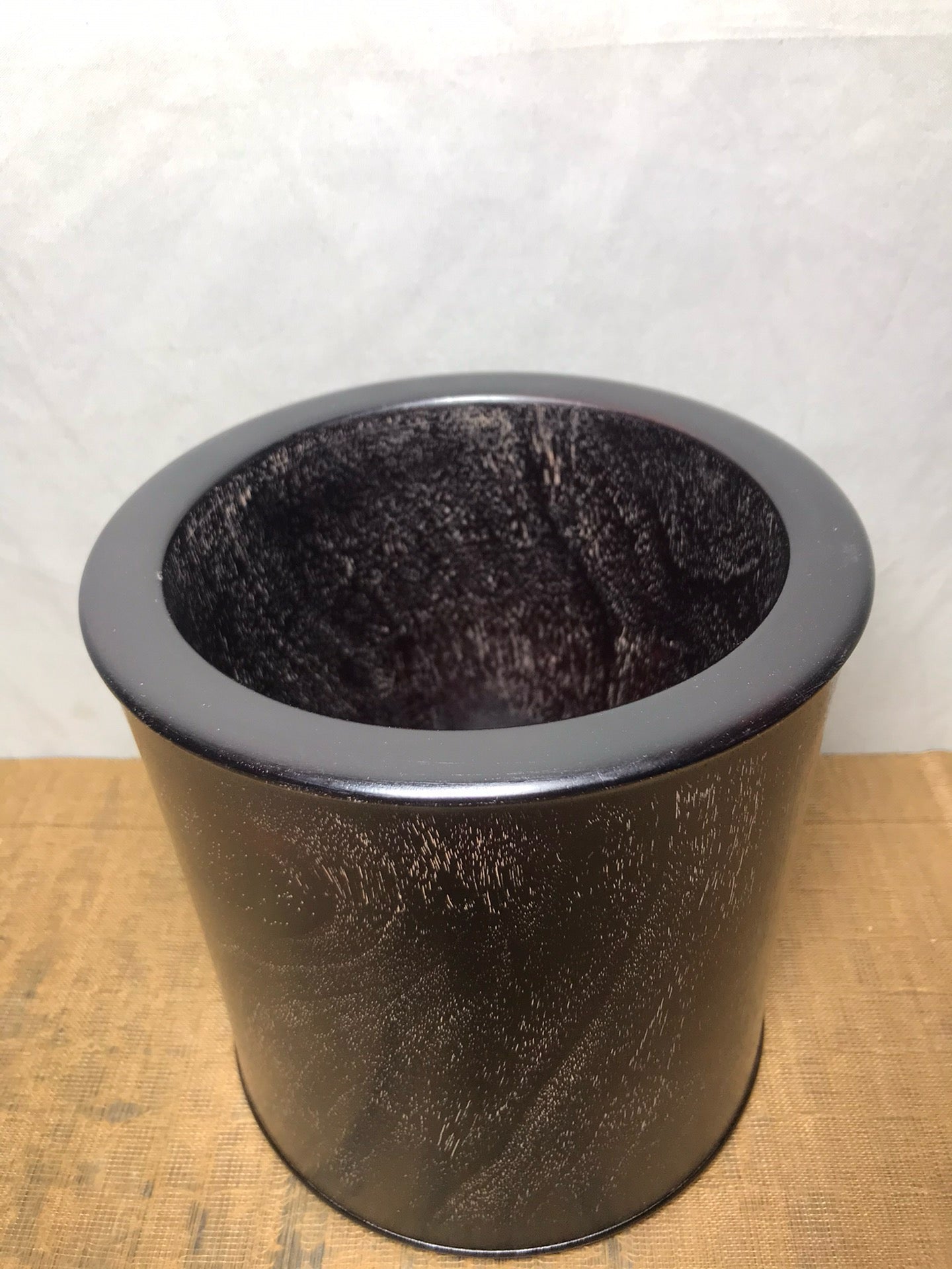 Sandalwood pen holder