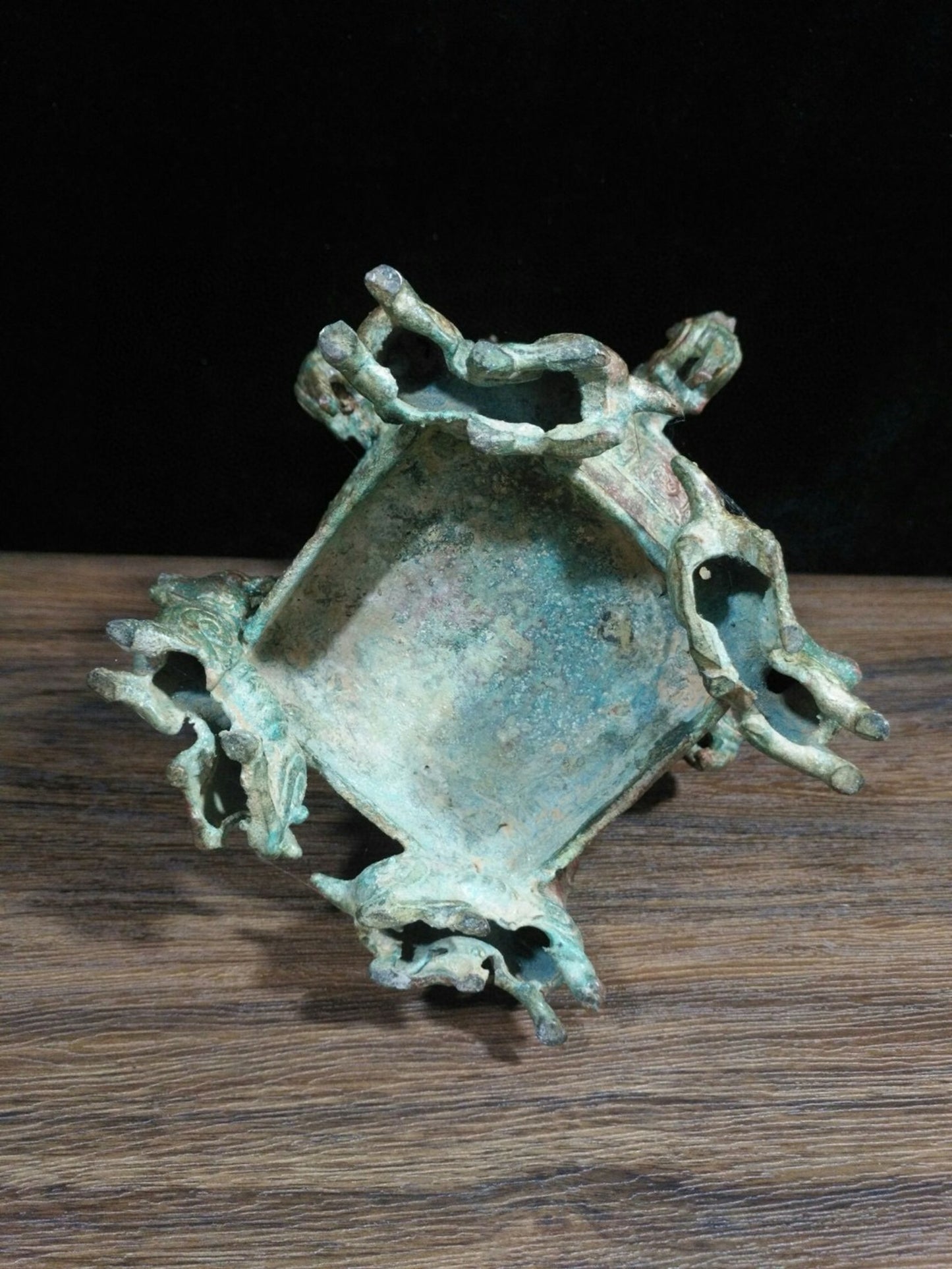Bronze vessel with four bird lid teapot