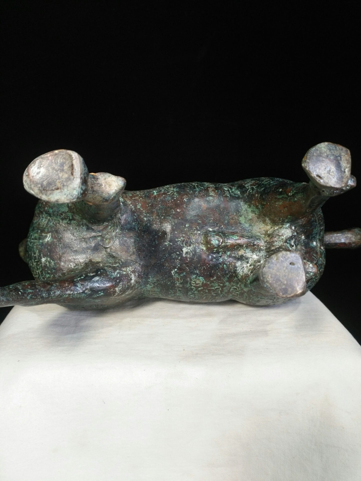 Bronze heavy vessel inscription horse