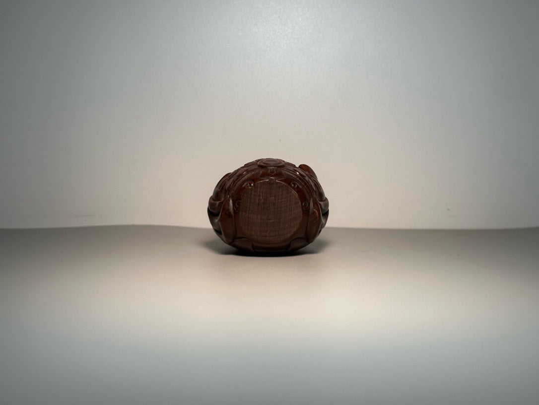 Chinese antique boxwood carving with exquisite craftsmanship to carve the God of Wealth