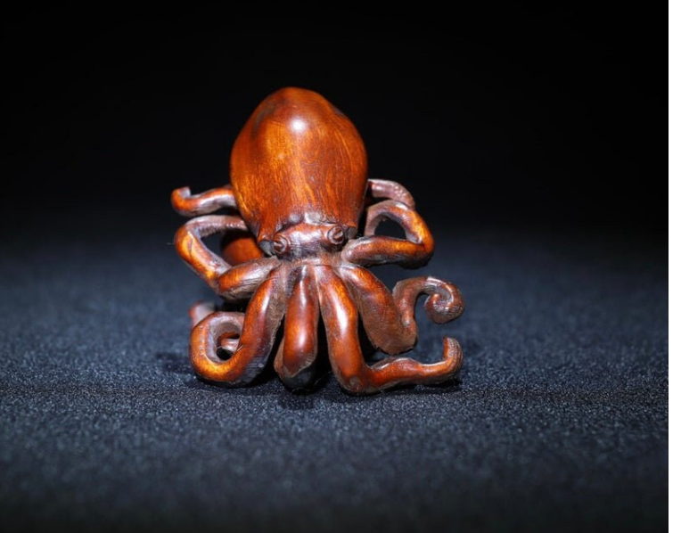 Chinese antique natural boxwood Octopus statue is pure hand carved, precious and exquisite, which is worth collecting