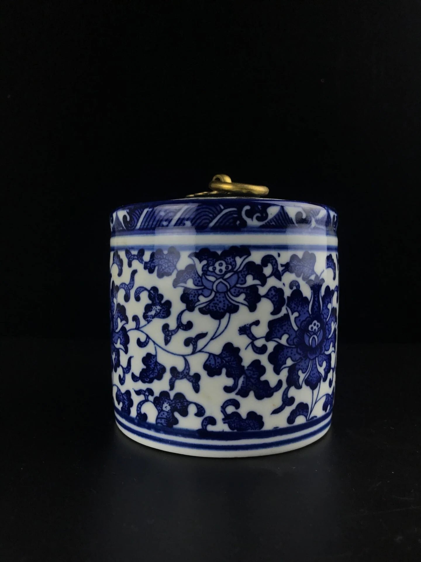 China Jingdezhen ceramic basin, ancient hand-painted blue and white
