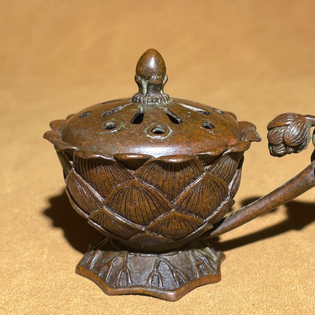 Chinese antique pure copper lotus tea pet fragrance decoration
