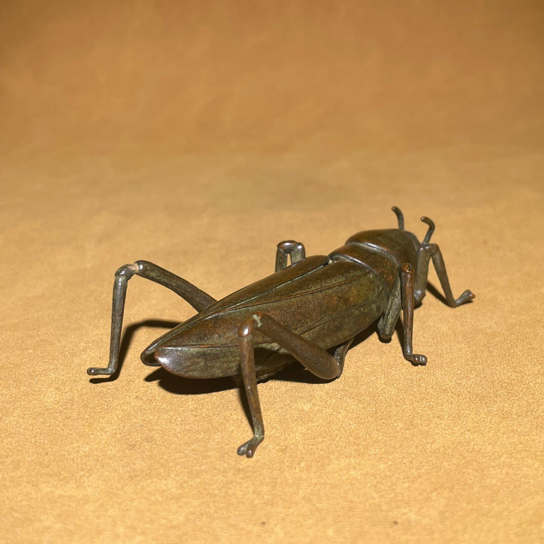 Chinese antique pure copper cricket tea pet ornament