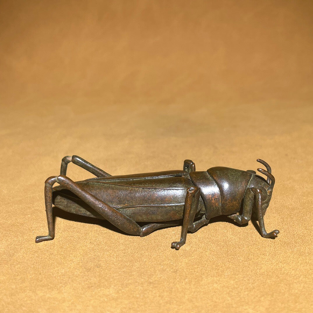 Chinese antique pure copper cricket tea pet ornament